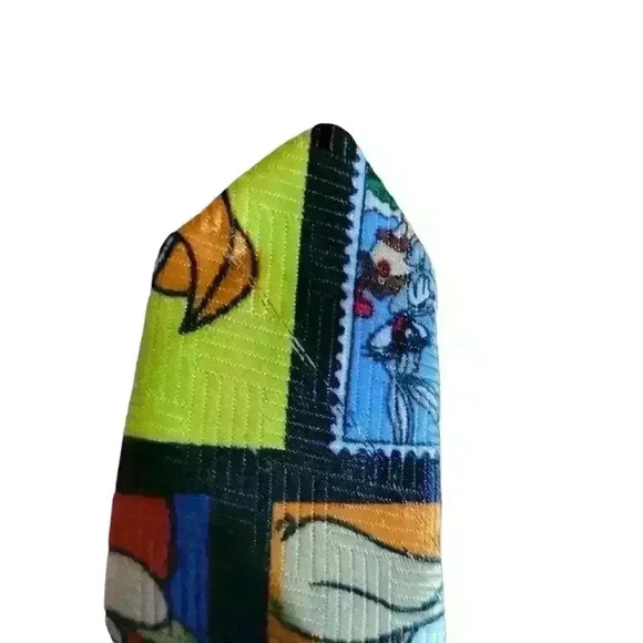 ☆ VTG 1997 Looney Tunes Neck Tie Stamp Collection Bugs Bunny & Friends. 3/$30 - Picture 9 of 9